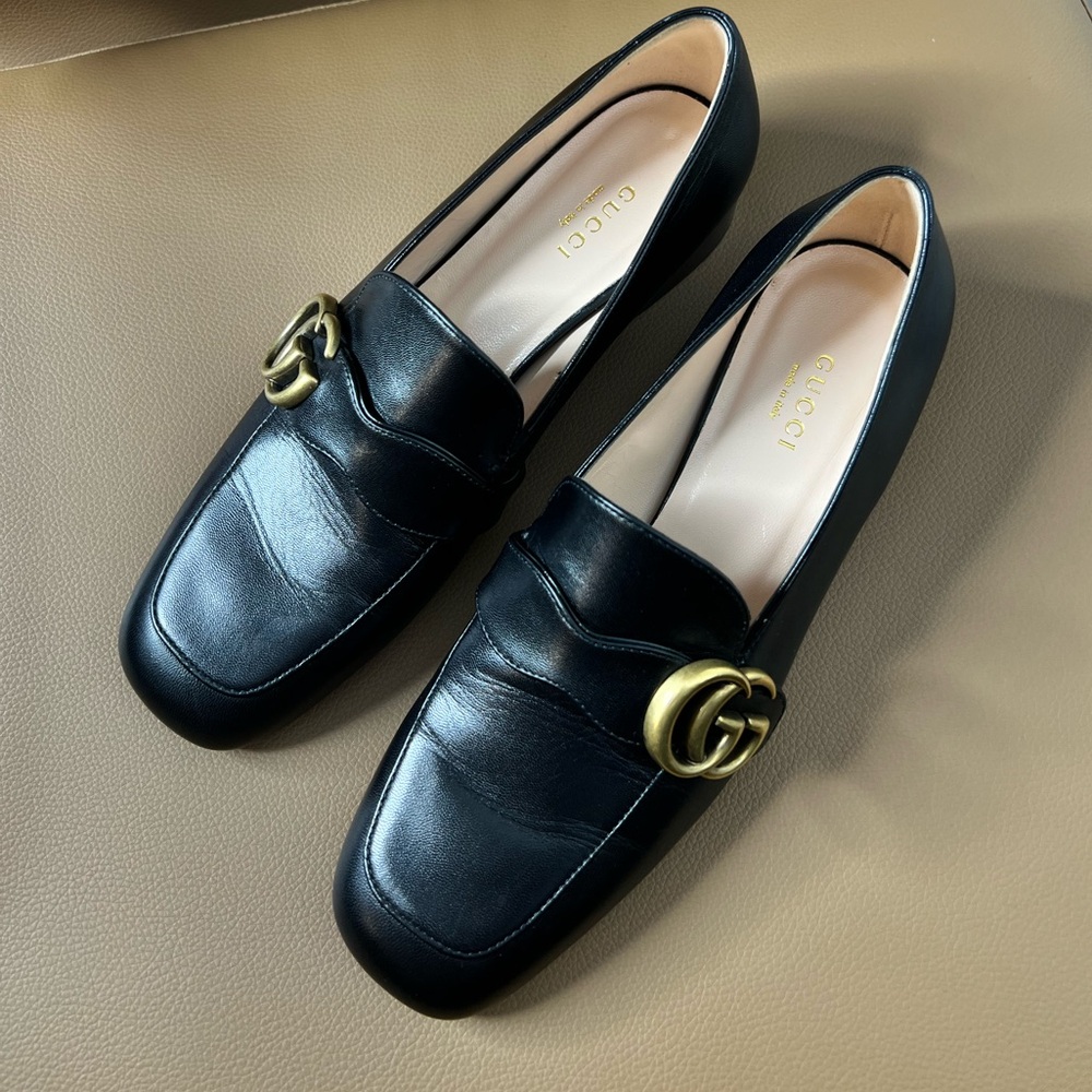 Gucci Double GG Marmont Leather Flats Sz 37